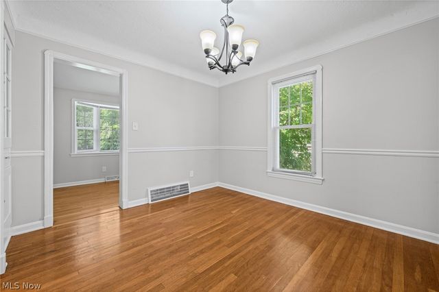 444 Canterbury Road, Bay Village, OH 44140