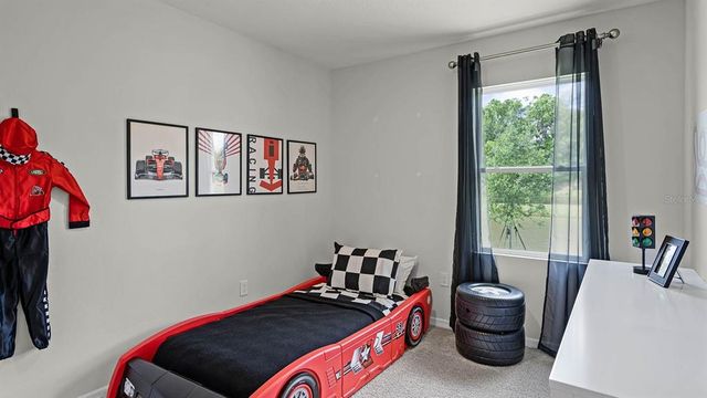 8391 MADRID STREET, Lakeland, FL 33810