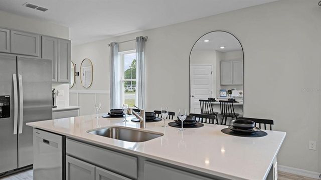 8391 MADRID STREET, Lakeland, FL 33810