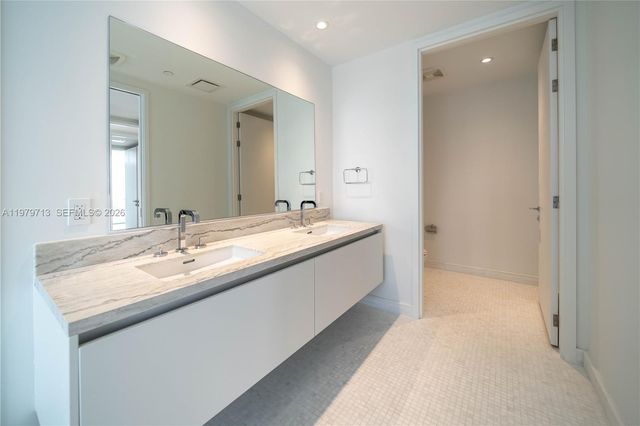 700 NE 26TH TER 3006, Miami, FL 33137