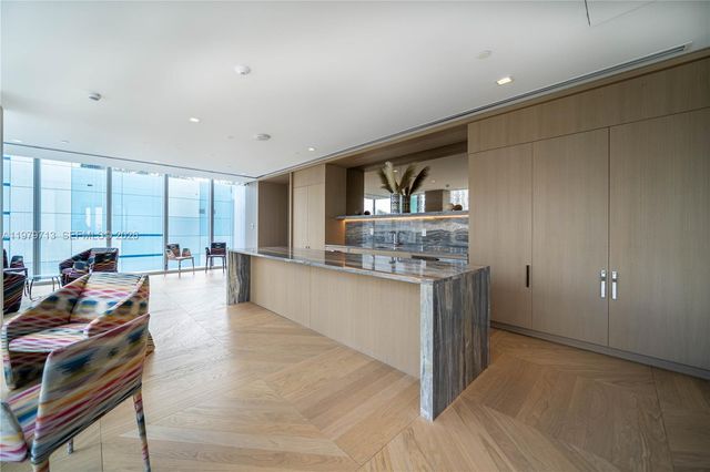 700 NE 26TH TER 3006, Miami, FL 33137