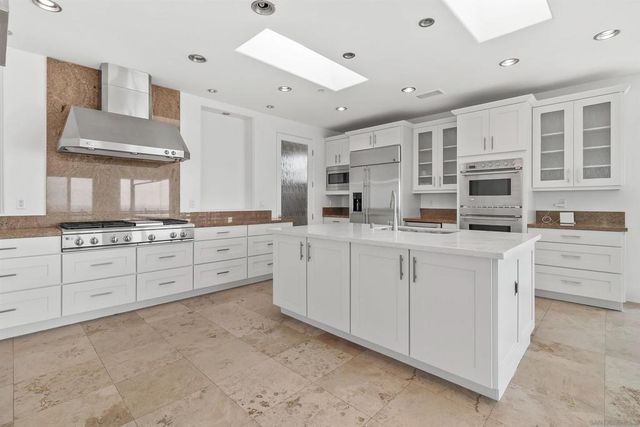 1371 San Elijo Avenue, Cardiff By The Sea, CA 92007