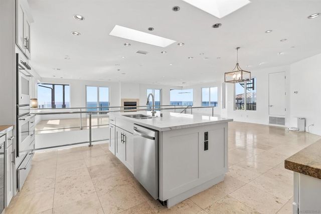 1371 San Elijo Avenue, Cardiff By The Sea, CA 92007