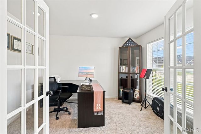 902 Palisades Circle, St Charles, MO 63301