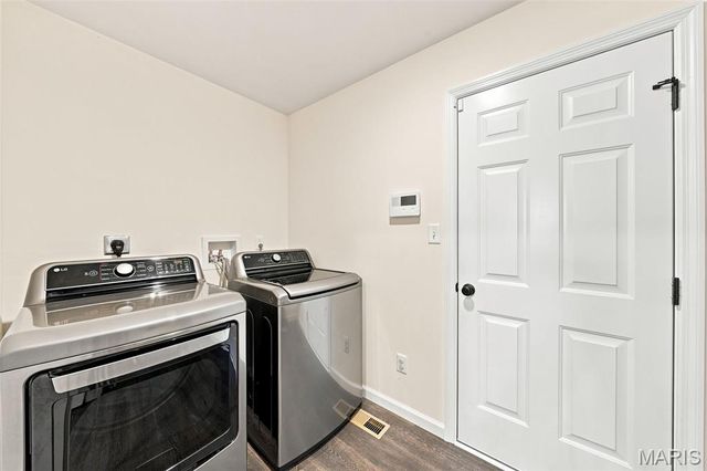 902 Palisades Circle, St Charles, MO 63301
