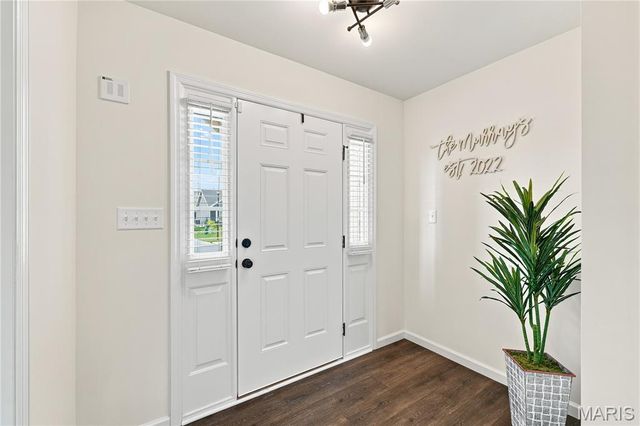 902 Palisades Circle, St Charles, MO 63301