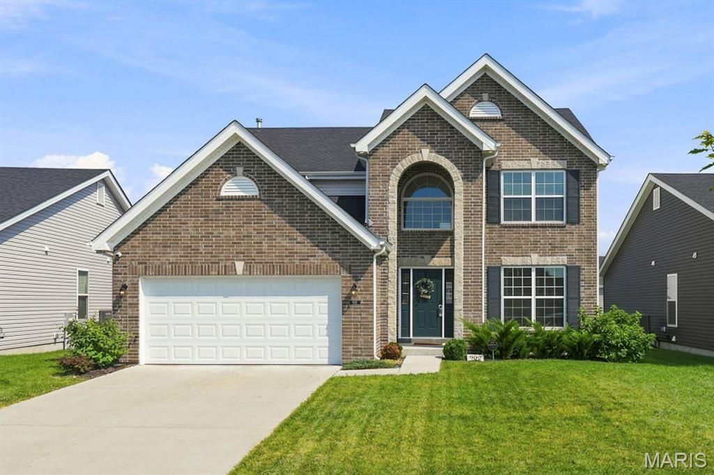 902 Palisades Circle, St Charles, MO 63301