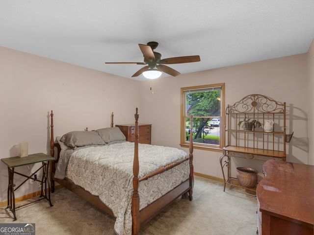 330 Lake Ridge Court, Mcdonough, GA 30253