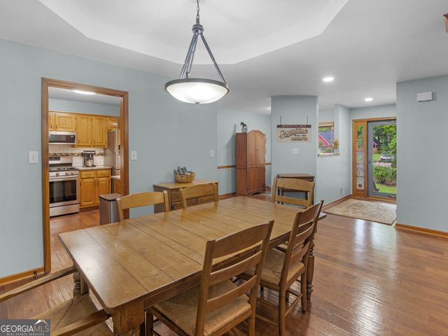 330 Lake Ridge Court, Mcdonough, GA 30253