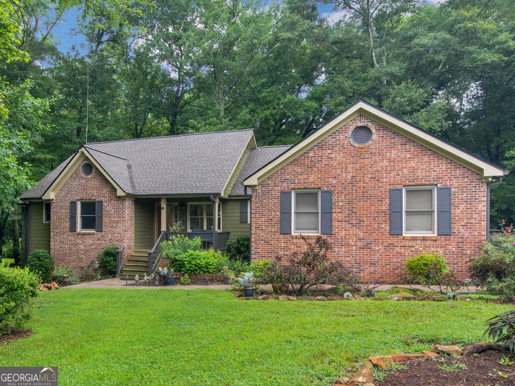 330 Lake Ridge Court, Mcdonough, GA 30253