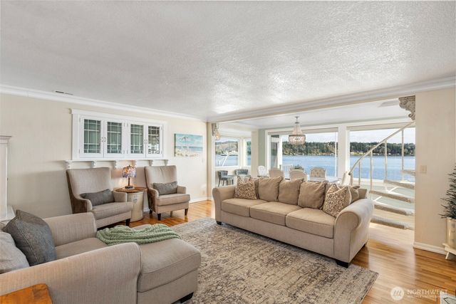 609 Shore Drive, Bremerton, WA 98310