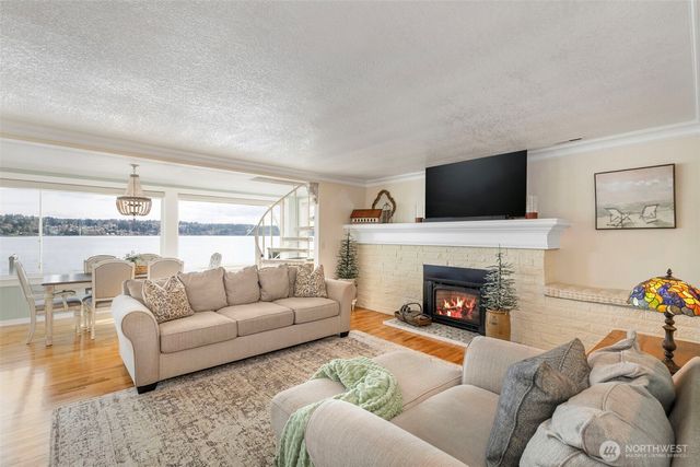 609 Shore Drive, Bremerton, WA 98310