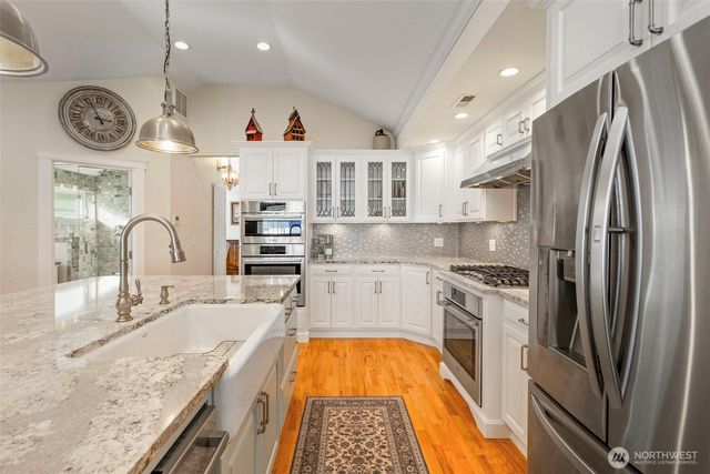 609 Shore Drive, Bremerton, WA 98310