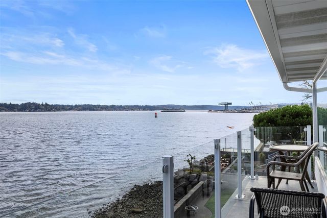 609 Shore Drive, Bremerton, WA 98310