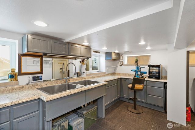 609 Shore Drive, Bremerton, WA 98310