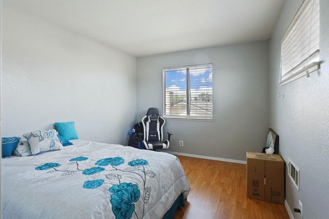 1122 Morning Dew Pl, Stockton, CA 95210