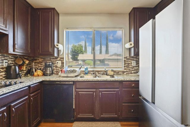 1122 Morning Dew Pl, Stockton, CA 95210