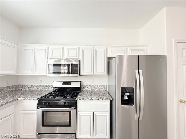 3799 Honey Ridge Court, Las Vegas, NV 89135