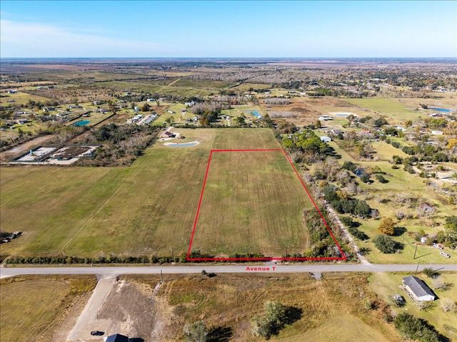 6730 Avenue T, Santa Fe, TX 77510