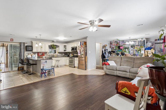 233 CHEROKEE DR, Browns Mills, NJ 08015