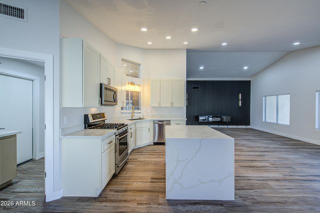 14672 W WHITTON Avenue, Goodyear, AZ 85395
