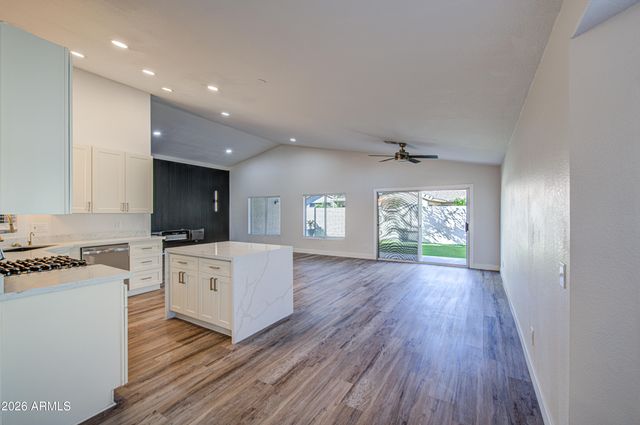 14672 W WHITTON Avenue, Goodyear, AZ 85395