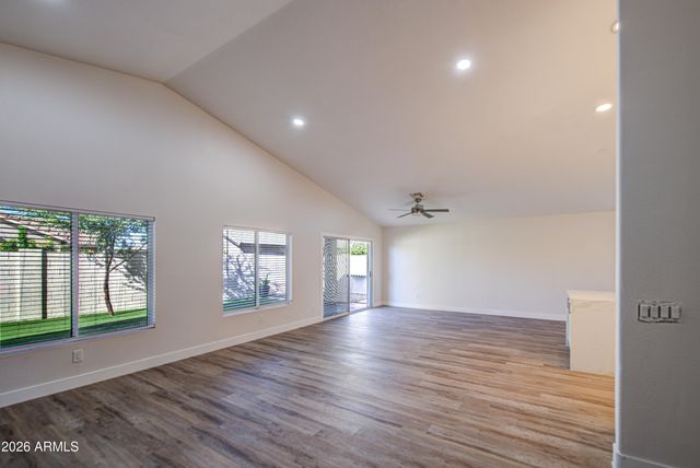 14672 W WHITTON Avenue, Goodyear, AZ 85395