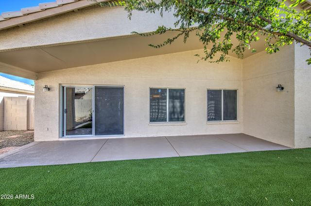 14672 W WHITTON Avenue, Goodyear, AZ 85395