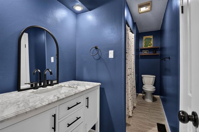 1 Page Cove, Maumelle, AR 72113