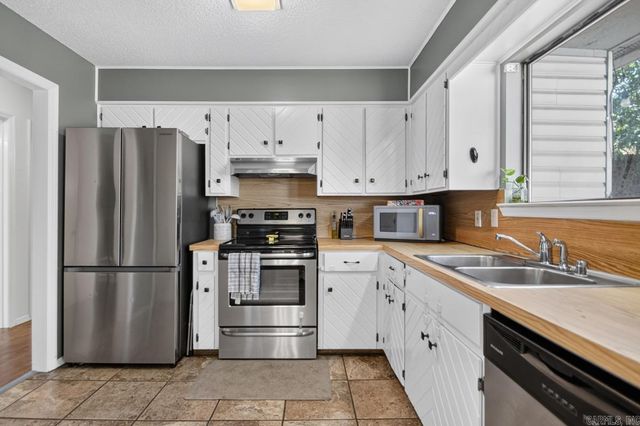 1 Page Cove, Maumelle, AR 72113