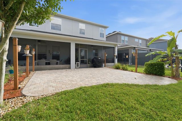 718 BAREFOOT BAY LOOP, Groveland, FL 34736