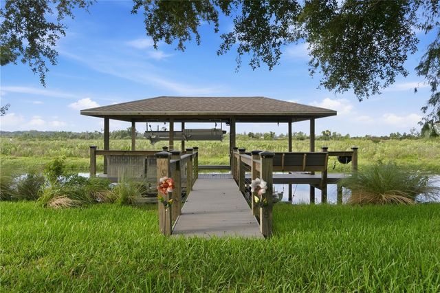 718 BAREFOOT BAY LOOP, Groveland, FL 34736