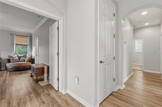 718 BAREFOOT BAY LOOP, Groveland, FL 34736
