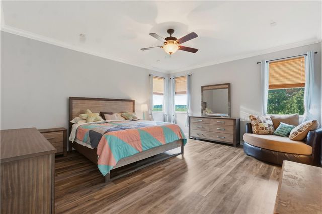 718 BAREFOOT BAY LOOP, Groveland, FL 34736