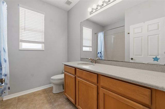 718 BAREFOOT BAY LOOP, Groveland, FL 34736