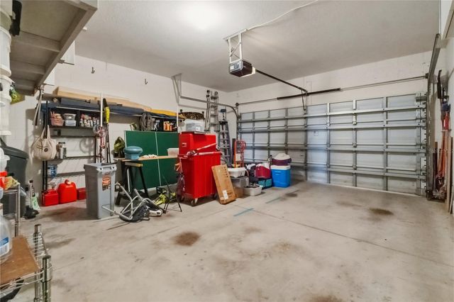 718 BAREFOOT BAY LOOP, Groveland, FL 34736