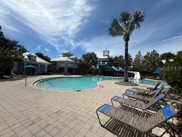 718 BAREFOOT BAY LOOP, Groveland, FL 34736