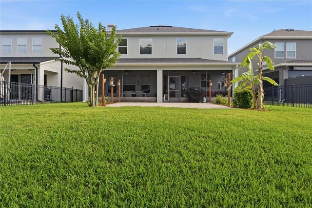 718 BAREFOOT BAY LOOP, Groveland, FL 34736