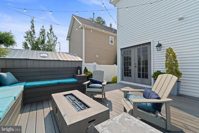 18 WILKINS AVE, Haddonfield, NJ 08033