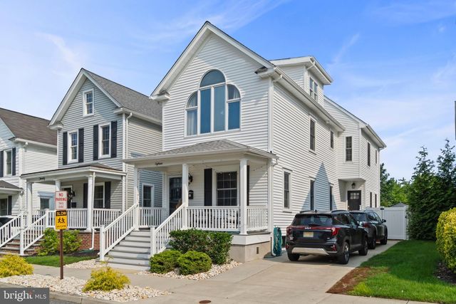 18 WILKINS AVE, Haddonfield, NJ 08033