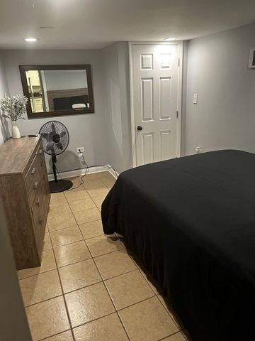 447 W 81st Street G, Chicago, IL 60620