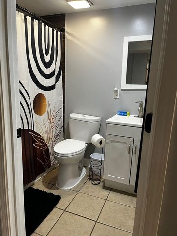 447 W 81st Street G, Chicago, IL 60620