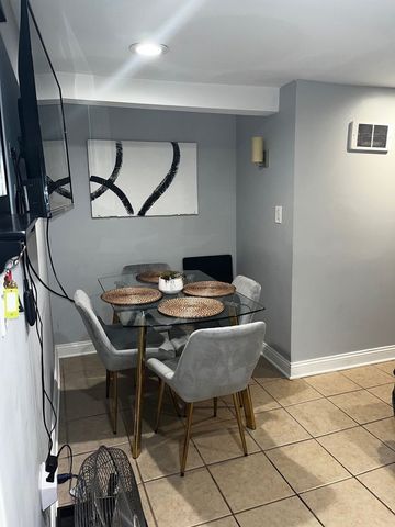 447 W 81st Street G, Chicago, IL 60620