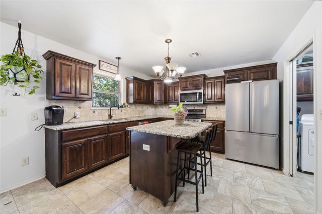 15241 Fox Run Drive, Claremore, OK 74017