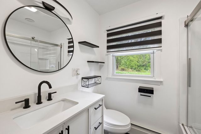 376 Hermitage Dr, Springfield, MA 01129