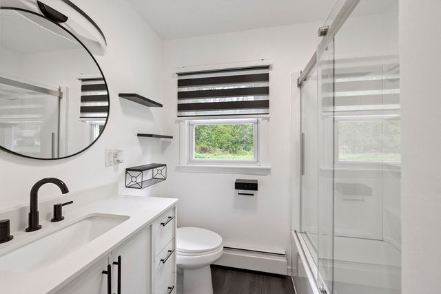 376 Hermitage Dr, Springfield, MA 01129