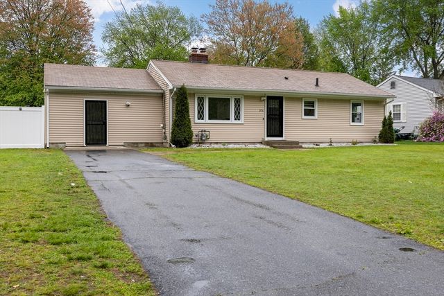 376 Hermitage Dr, Springfield, MA 01129