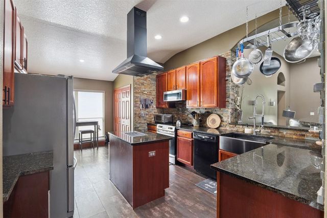2019 GOLDEN IVY WAY, Apopka, FL 32703