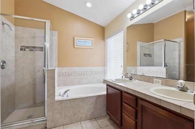 2019 GOLDEN IVY WAY, Apopka, FL 32703
