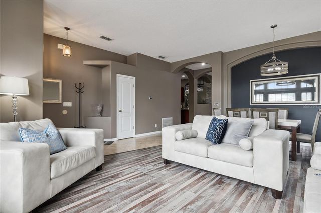 2019 GOLDEN IVY WAY, Apopka, FL 32703